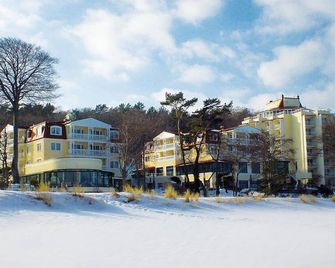 aja Strandhotel Bansin - Seebad Bansin - Building