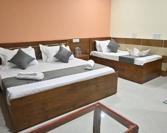 The Wild Planet - Treehouses & Cottages - Pālampur - Schlafzimmer