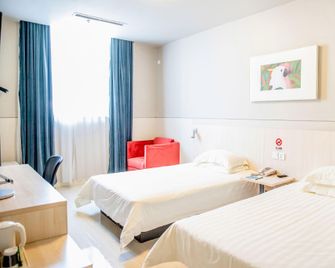 Jinjiang Inn Qinghuangdao Changli Branch - Qinhuangdao - Bedroom