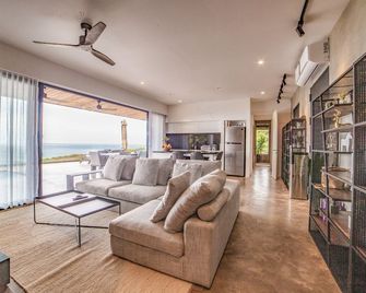 Casa Anna Santa Teresa - Cobano - Sala de estar