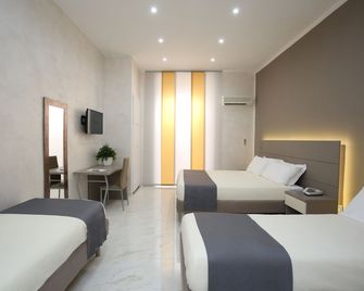 Hotel Vergilius Billia - Naples - Bedroom
