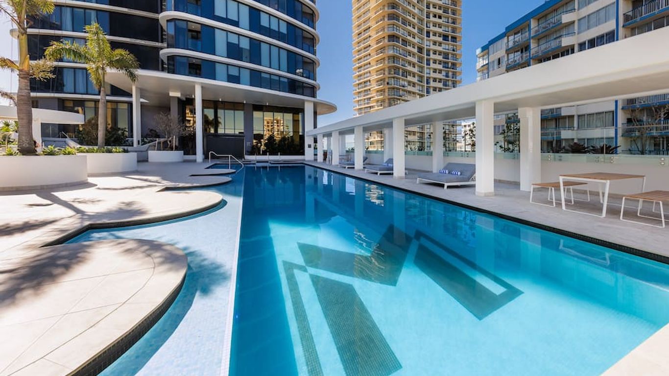 Meriton Suites Surfers Paradise