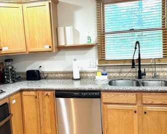 Home in Hudson - Hudson - Keuken