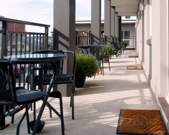 Dunedin Palms Motel - Dunedin - Balkon