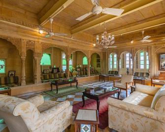 Welcomheritage Mandir Palace - Jaisalmer - Living room