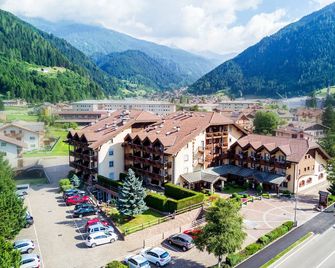 Aparthotel Majestic - Predazzo - Vista esterna