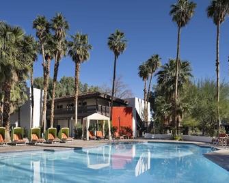 Spacious Poolside Room in Elegant Desert Resort! 5 Pools & Hot Tub Fun - Borrego Springs - Zwembad