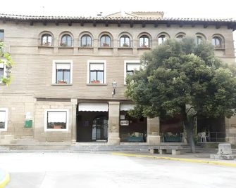 Hospederia de Loarre - Loarre - Будівля