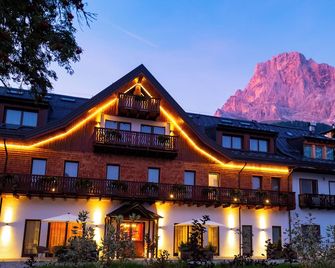 Residence Langes - San Martino di Castrozza - Edificio