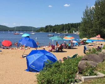 Condo Lac Archambault 314 - Saint-Donat-de-Montcalm - Pláž
