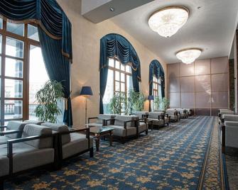 Mfk Gornyi Hotel And Congress Centre - Saint Petersburg - Lounge