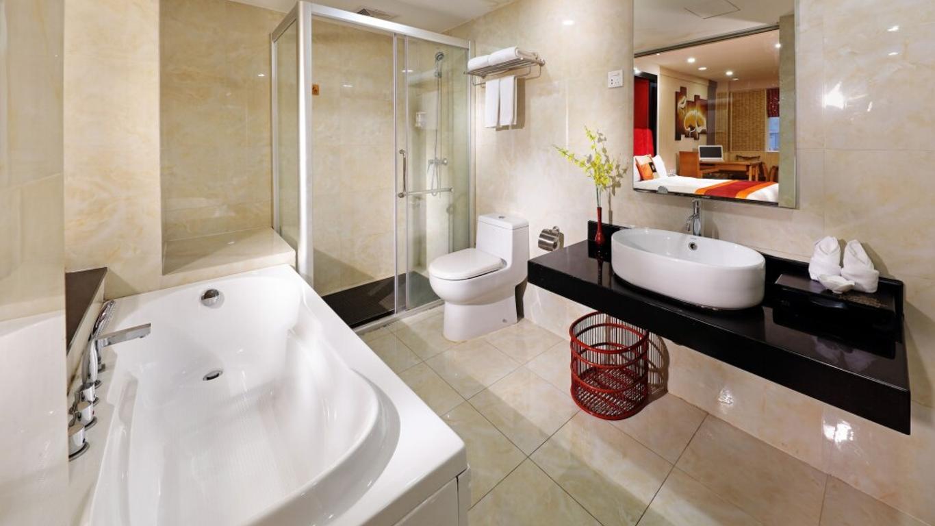 The Royal Garden Hotel