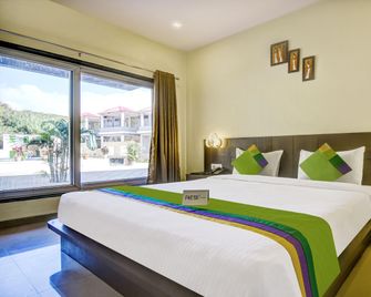 Treebo JP Cottage with Swimming Pool - Mahabaleshwar