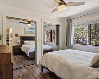 Incline Bliss Dreamy Pet Friendly Escape - Incline Village - Bedroom