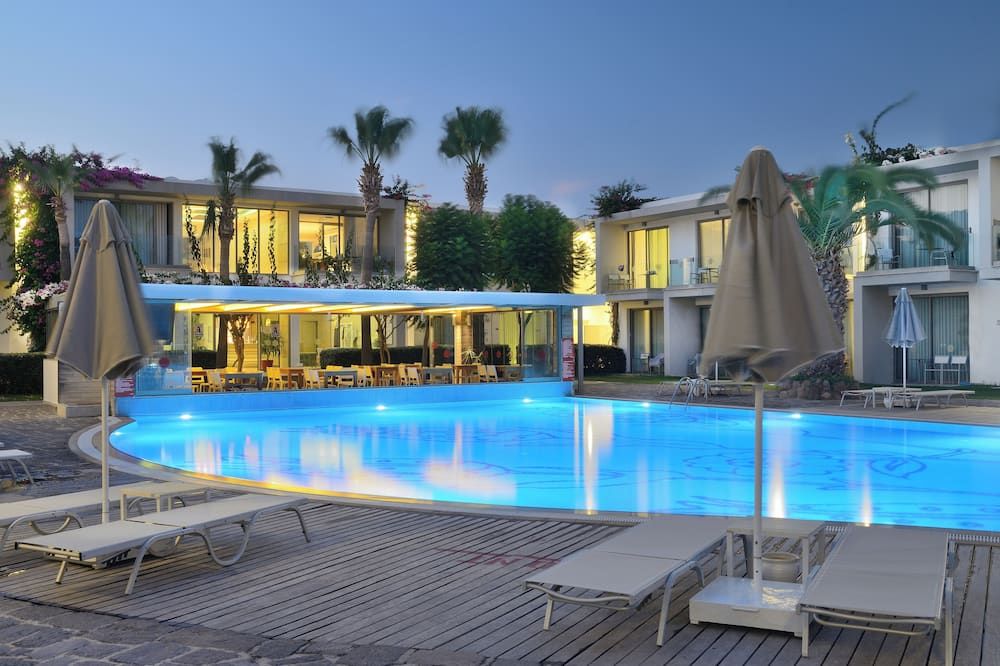 Lugga Boutique Hotel & Beach - Ortakent-Yahşi - Zwembad