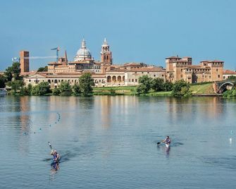 Albergo Bianchi Stazione - Mantua