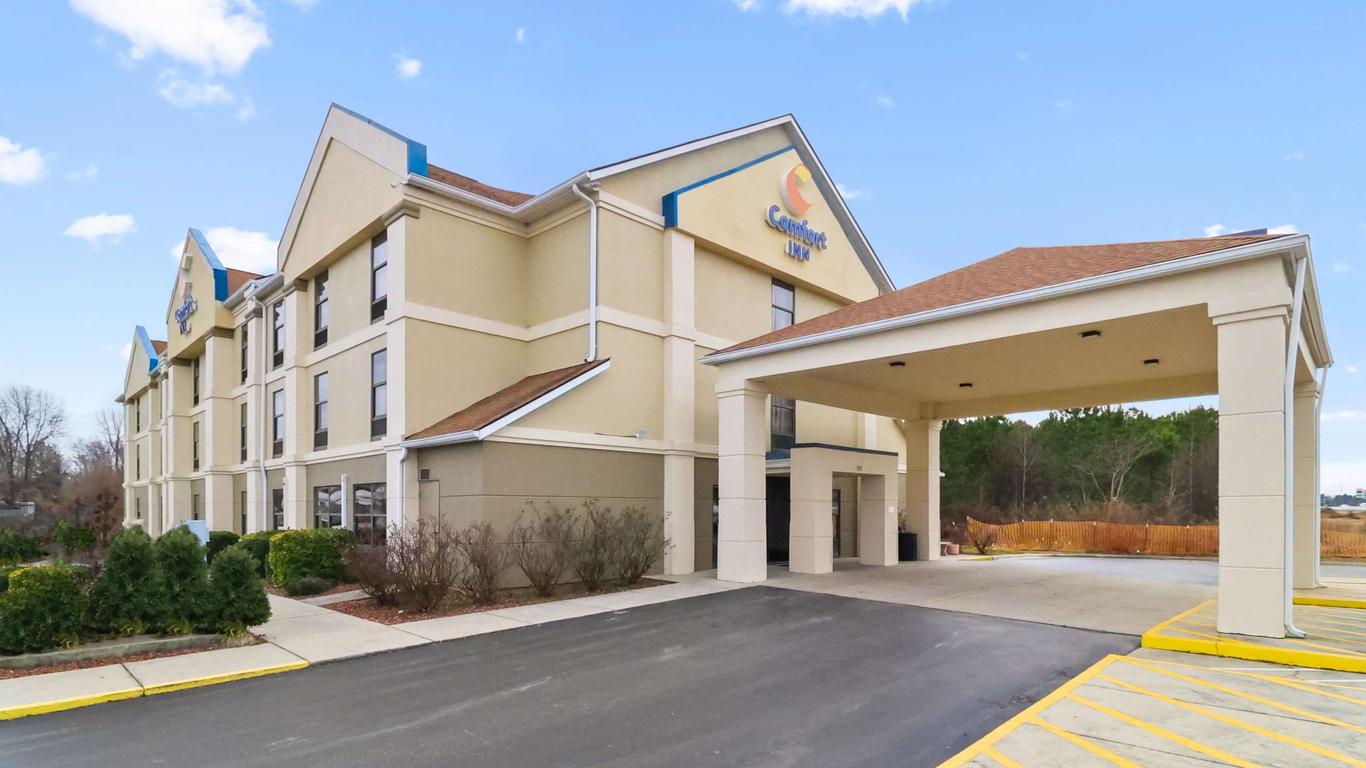 Comfort Inn Dunn near I-95