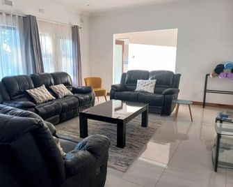 Comfortable and luxurious stay - Gweru