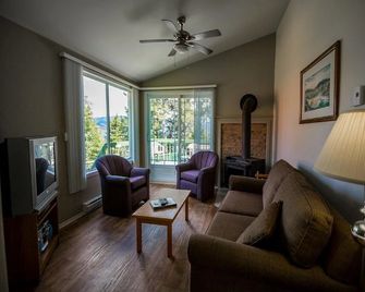 Chalets Sur Le Fjord - L'Anse Saint-Jean - Sala de estar