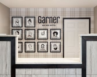 Garner Hotel Page - Lake Powell Area by IHG - פייג' - בניין