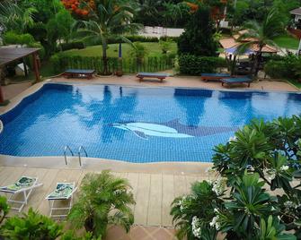 Tropical Seaview Villa, near wonderful Khao Kalok beach for a relaxing holiday. - Pak Nam Pran - Pool