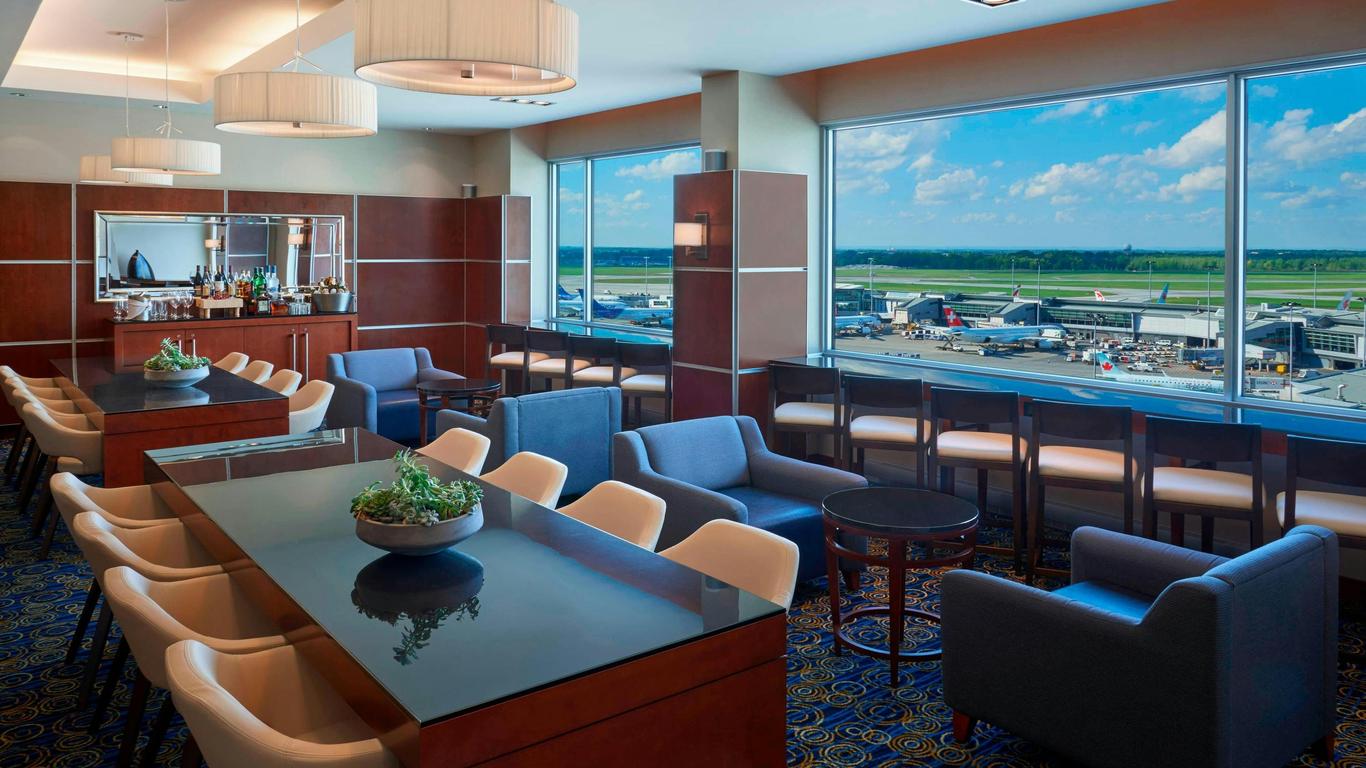 Montreal Airport Marriott In-Terminal Hotel