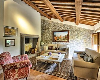 Stunning private villa for 10 guests with WIFI, private pool, A/C, TV and patio - Porano - Soggiorno