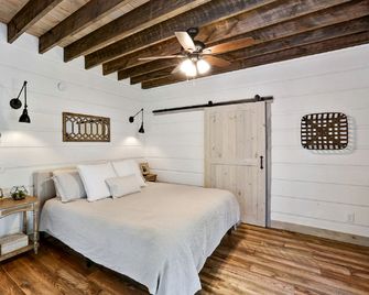 Incredible Lakeside Vacation Rental for Group Getaways in Cumming, Georgia - Cumming - Ložnice
