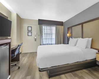 Best Western Salisbury Plaza - Salisbury - Bedroom