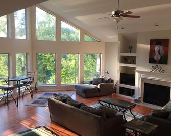 Spectacular Innsbrook House On Alpine Lake - Wright City - Sala de estar