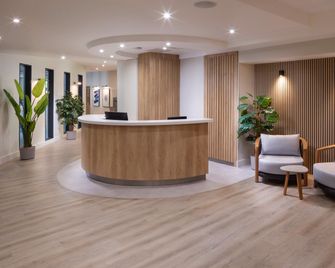 Holiday Inn Aylesbury By IHG - Aylesbury - Recepção