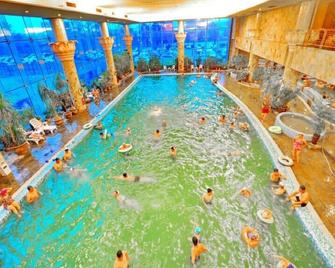 Fuhong International Hotel - Liaoyang - Pool