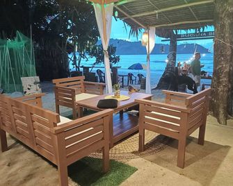 Bucana Beach House North El Nido - El Nido - Patio