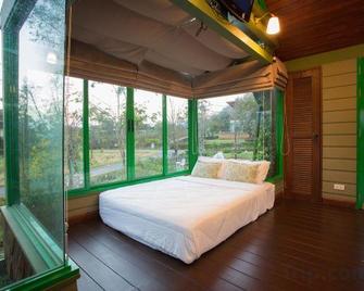 Naralin Khaoyai - Muak Lek - Bedroom