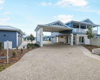 애비뉴 웨스트 스튜디오 유닛 - 뉴타운 - 건물