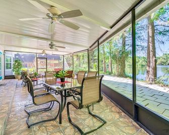 Dock & Lanai: Waterfront Home in Dunnellon - Dunnellon - Patio