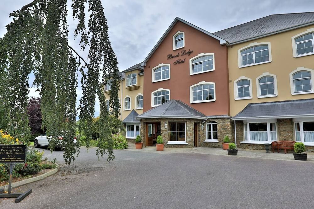 Brook Lodge Boutique Hotel - קילרני - בניין