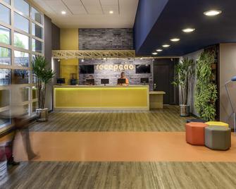 ibis budget São Paulo Morumbi - Sao Paulo - Receptionist