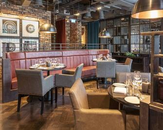 داكوتا إدنبرة - إدنبرغ - مطعم