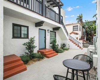 High End Renovated Entire Spanish Style Hillcrest - سان دييغو - شرفة مرصوفة