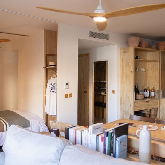 Mob Hotel Cannes image 1