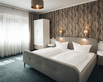 Hotel Freihof am Roland - Wedel - Schlafzimmer