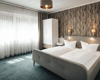 Hotel Freihof am Roland - Wedel - Schlafzimmer