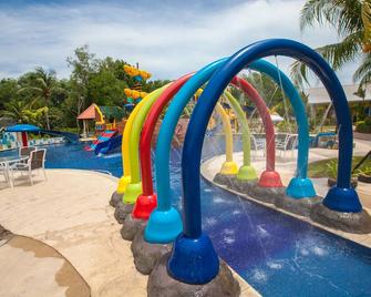 Amverton Heritage Resort - Malakka - Pool