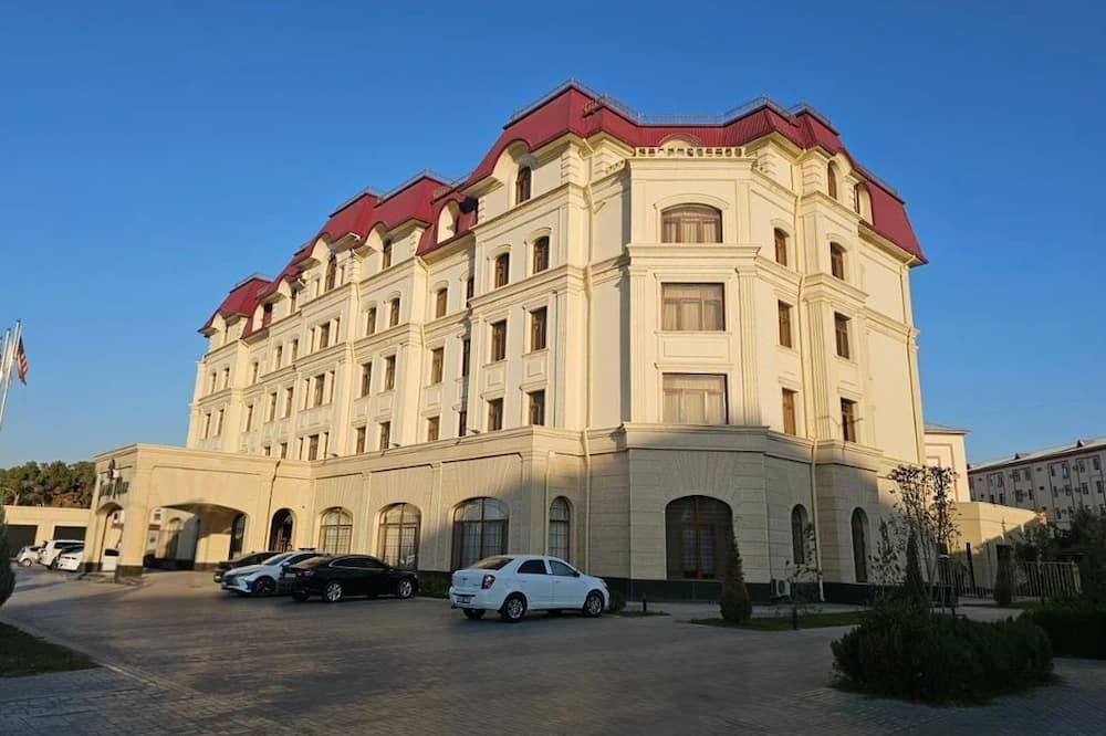 Reikartz Termez Palace - Termez - Edificio
