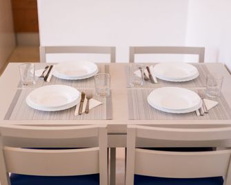 Avenida - MC Apartments Ibiza - Ibiza-stad - Eetruimte