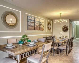 Brand new Home with 8Bed, 6Bath, Heated Private pool, SPA near Disney! - Davenport - Essbereich