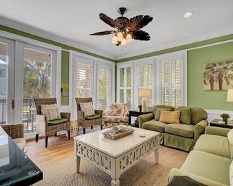 Boardwalk 106 by Wild Dunes, Ocean View Home - Isle of Palms - Huiskamer