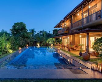 D Canal House - Mirissa - Piscine