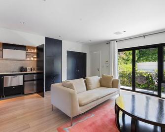 Live Like a Star in this Luxury FULLY staffed Beverly Hills Villa, 4Beds/5 baths - Beverly Hills - Sala de estar